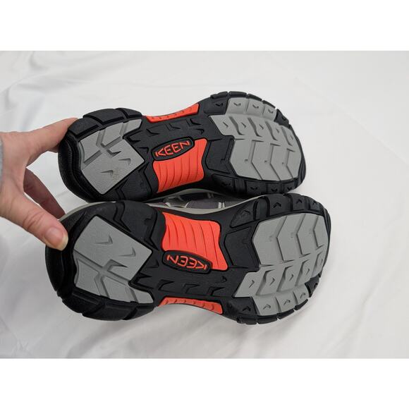 NWT KEEN Newport H2 Mens 10 Color Magnet Nasturtium Hiking Camping Waterproof main image 8